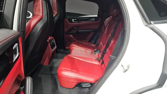 Porsche (PO536) 3.0 2020 11