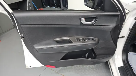 Kia K5 2 2.0 2019 24