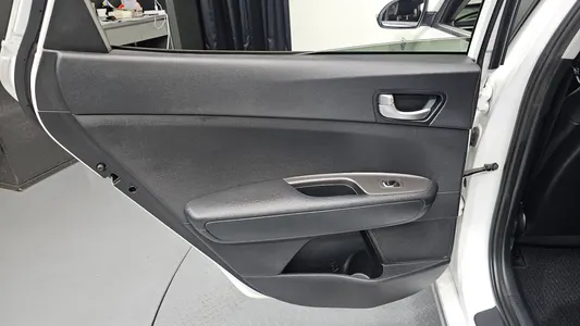 Kia K5 2 2.0 2019 25