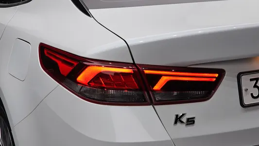 Kia K5 2 2.0 2019 23