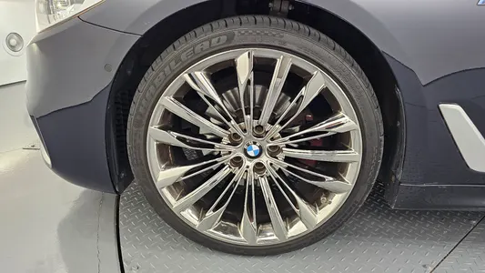 BMW 5 Series (G30) 520d M 2018 4