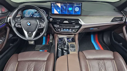 BMW 5 Series (G30) 520d M 2018 6