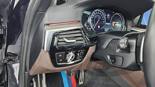 BMW 5 Series (G30) 520d M 2018 15