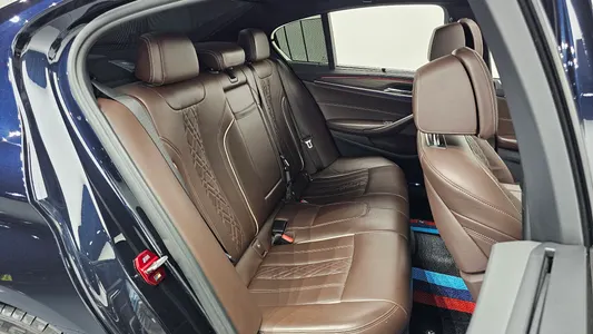 BMW 5 Series (G30) 520d M 2018 26