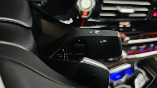 BMW 5 Series (G30) 520d M 2018 29
