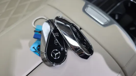 Mercedes-Benz S-Class W223 S580L 4MATIC 2021 16