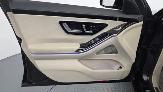 Mercedes-Benz S-Class W223 S580L 4MATIC 2021 24