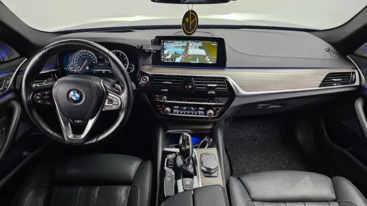 BMW 5 Series (G30) 520d xDrive M 2017 7