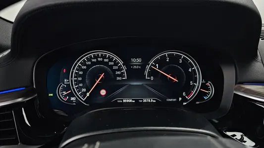 BMW 5 Series (G30) 520d xDrive M 2017 8
