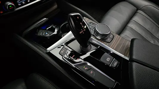 BMW 5 Series (G30) 520d xDrive M 2017 9