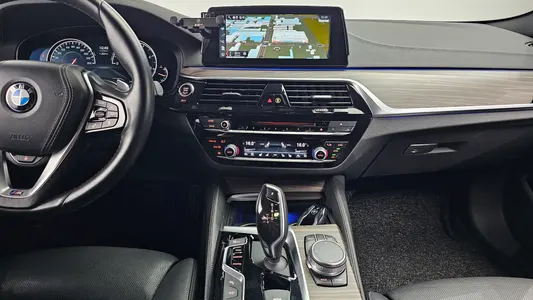 BMW 5 Series (G30) 520d xDrive M 2017 13