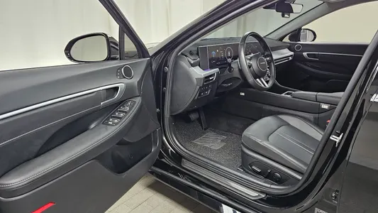 Hyundai (DN8) 2.0 2025 10