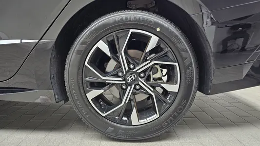 Hyundai (DN8) 2.0 2025 21
