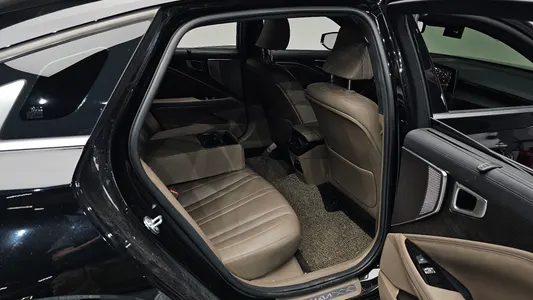 Kia K8 2.5 2WD 2022 12