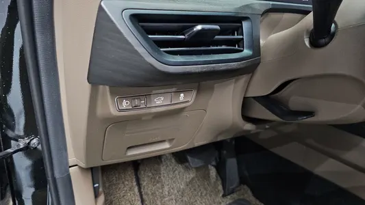 Kia K8 2.5 2WD 2022 28