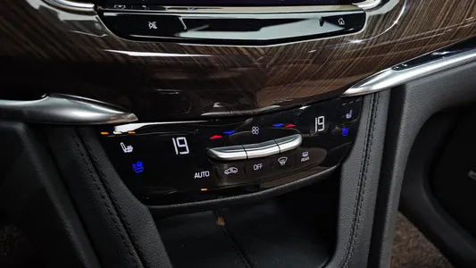 Cadillac XT6 3.6 2023 32