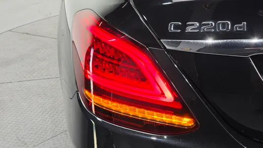 Mercedes-Benz C-Class W205 C220 d 4MATIC 2019 23