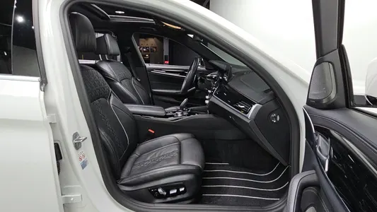 BMW 5 Series (G30) 520d M 2020 12