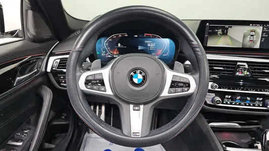BMW 5 Series (G30) 520d M 2020 14