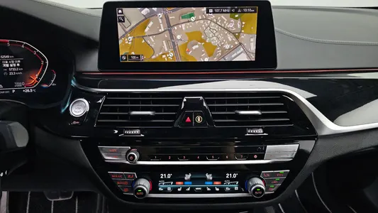 BMW 5 Series (G30) 520d M 2020 15
