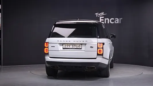 Land Rover 4 4.4 SDV8 AB 2018 4