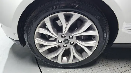 Land Rover 4 4.4 SDV8 AB 2018 5