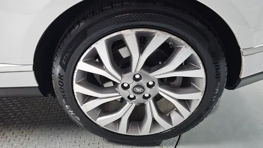 Land Rover 4 4.4 SDV8 AB 2018 21