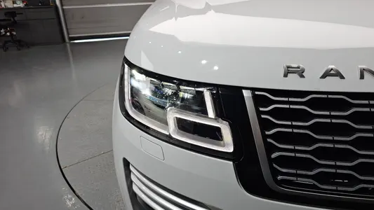 Land Rover 4 4.4 SDV8 AB 2018 22