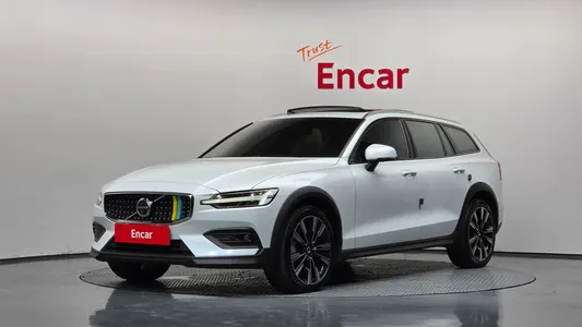 Volvo V60 2 B5 AWD 2023