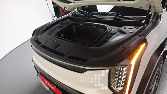 Kia EV9 4WD 2024 6