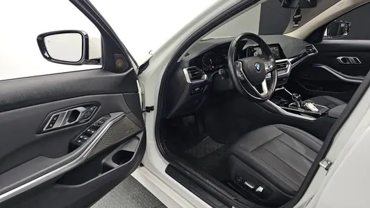 BMW 3 Series (G20) 320d 2019 11