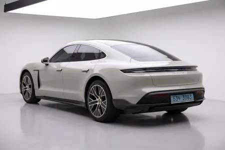 Porsche 타이칸 4S 2021 6