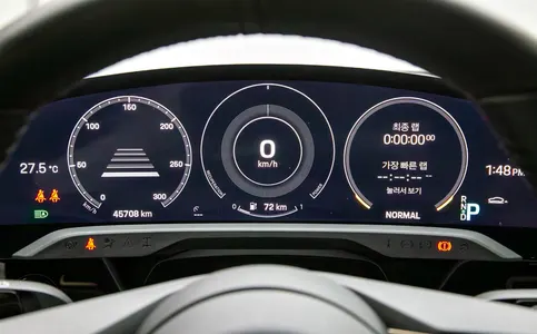 Porsche 타이칸 4S 2021 13