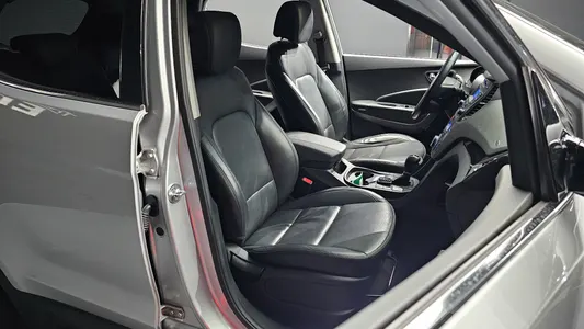 Hyundai DM (e-VGT) 2.0 2WD 2012 12