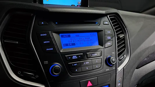 Hyundai DM (e-VGT) 2.0 2WD 2012 17