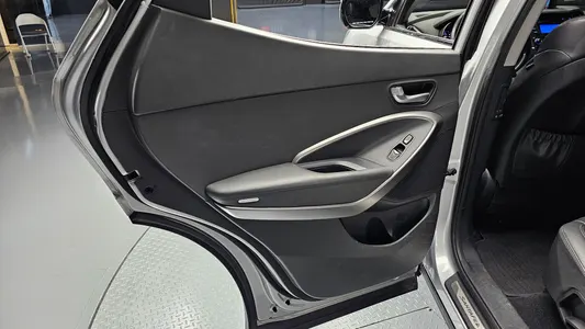 Hyundai DM (e-VGT) 2.0 2WD 2012 24