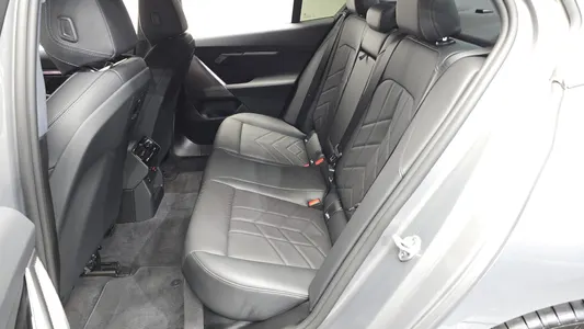 BMW 5 Series (G60) 520i 2026 10