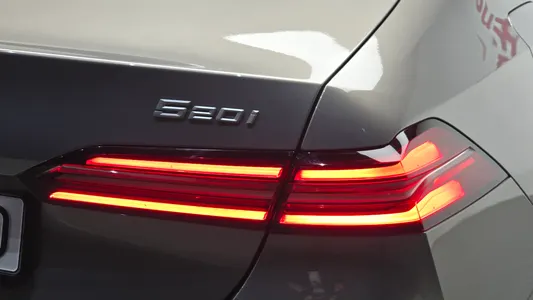 BMW 5 Series (G60) 520i 2026 23