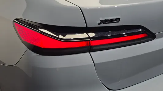 BMW 7 Series (G70) 740i xDrive M 2025 23