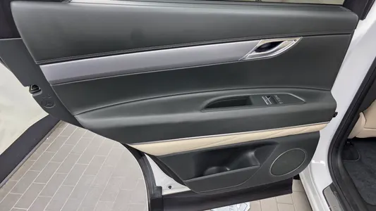 Genesis GV80 2.5T 2WD 2023 25