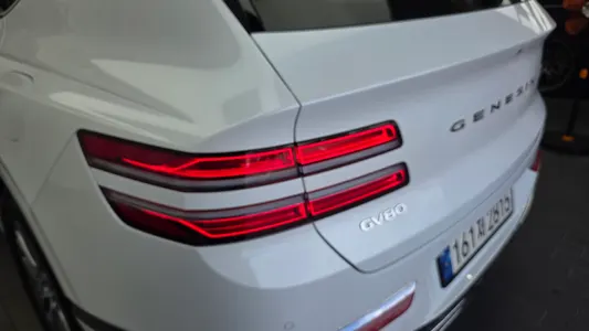 Genesis GV80 2.5T 2WD 2023 23