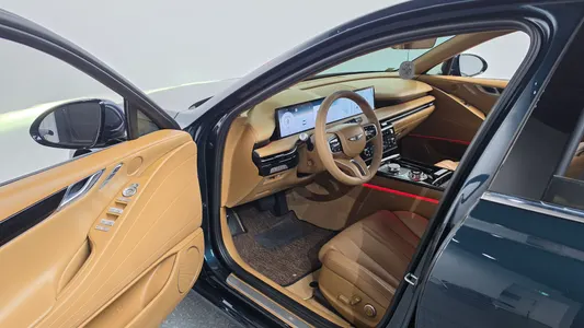 Genesis G80 (RG3) 2.5 2WD 2025 10