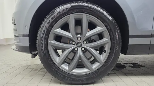 Land Rover 레인지로버 벨라 2.0 P250 SE 2025 4
