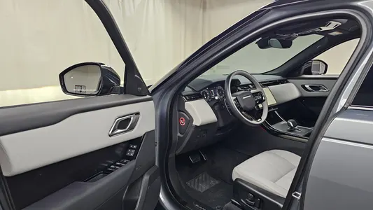 Land Rover 레인지로버 벨라 2.0 P250 SE 2025 9