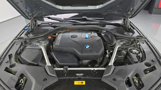 BMW 5 Series (G30) 530e M 2022 6