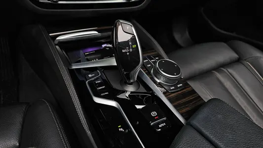 BMW 5 Series (G30) 520i 2021 8