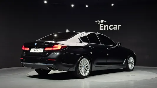 BMW 5 Series (G30) 520i 2021
