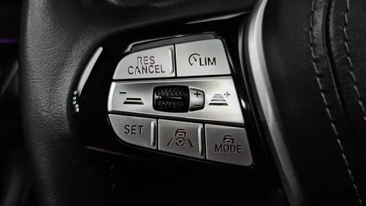 BMW 5 Series (G30) 520i 2021 17