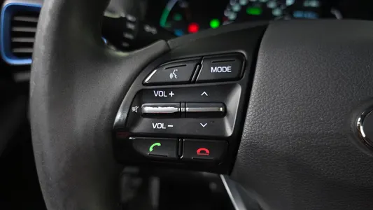 Hyundai 아이오닉 하이브리드 Q 2016 29