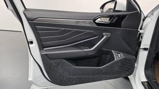 Volkswagen 7 1.5 TSI 2023 24